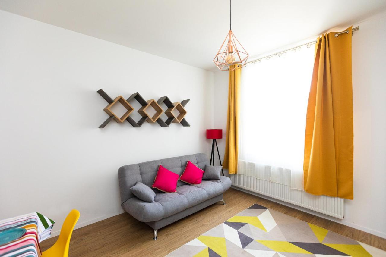 Colorful & Cozy Condo Cluj-Napoca Exterior photo